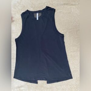 NWOT Fabletics black sleeveless top